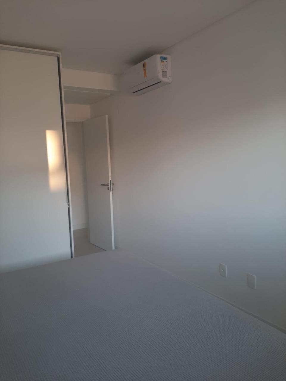 Ingleses Apartamento